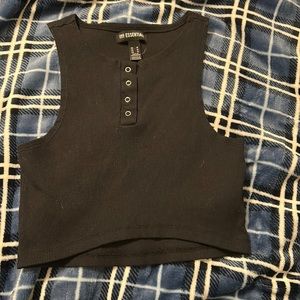 black button crop top